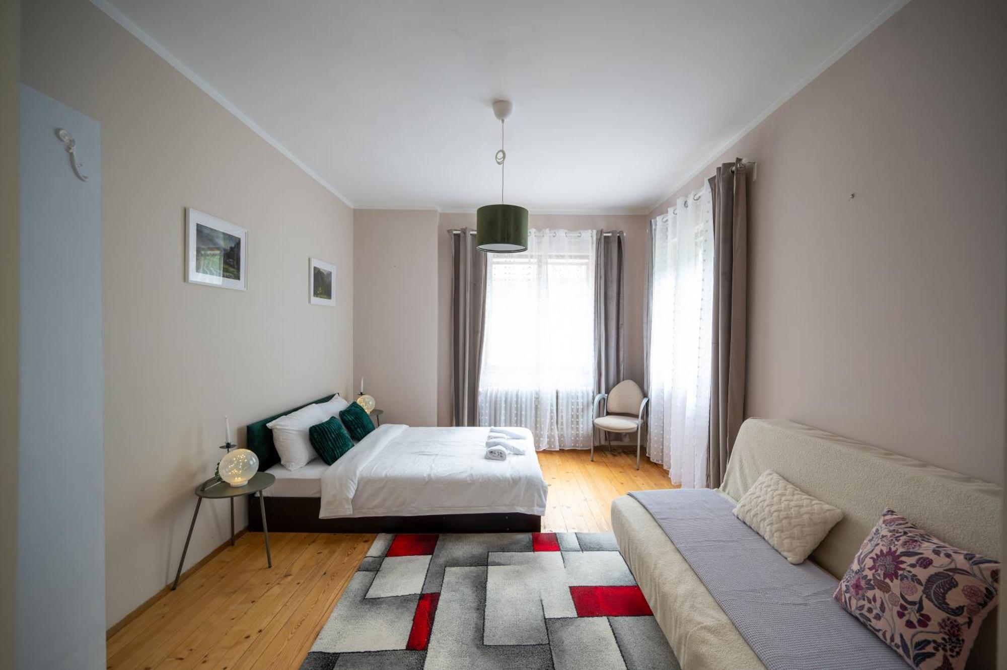 Beautiful Two-Bedroom Apartment In City Center Sofia Exterior photo